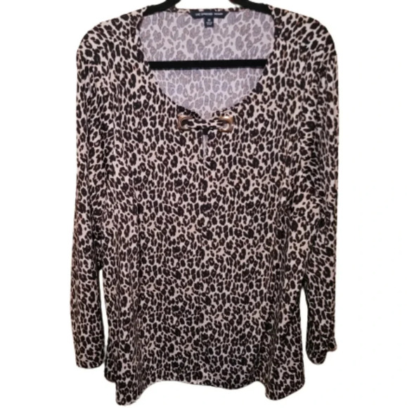 Zac & Rachel Woman Animal print blouse. 3/4 sleeve - Picture 1 of 7